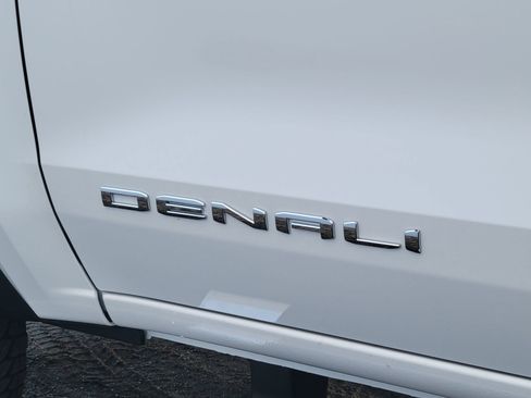 New 2026 GMC Canyon Denali AWD/4WD image 11