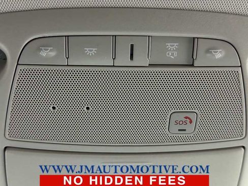 Used 2019 Nissan Pathfinder SL image 40