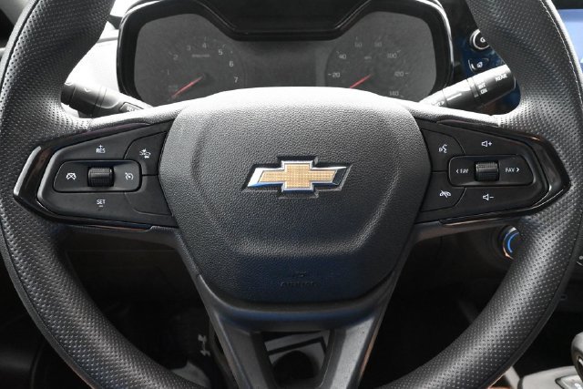 Used 2024 Chevrolet Trax LS FWD image 34