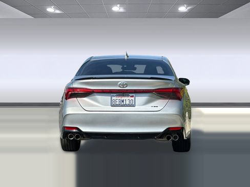 Used 2019 Toyota Avalon XSE w/ Carpet Mat Package image 9