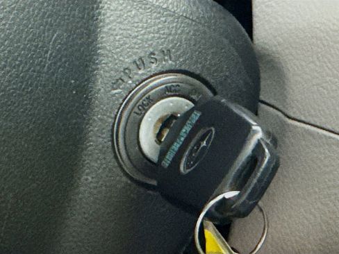 Used 2015 Subaru Forester 2.5i Premium image 18