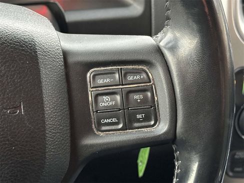 Used 2018 RAM 1500 Big Horn image 25