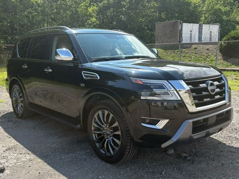 Used 2022 Nissan Armada Platinum w/ Captain's Chairs Package AWD/4WD image 4