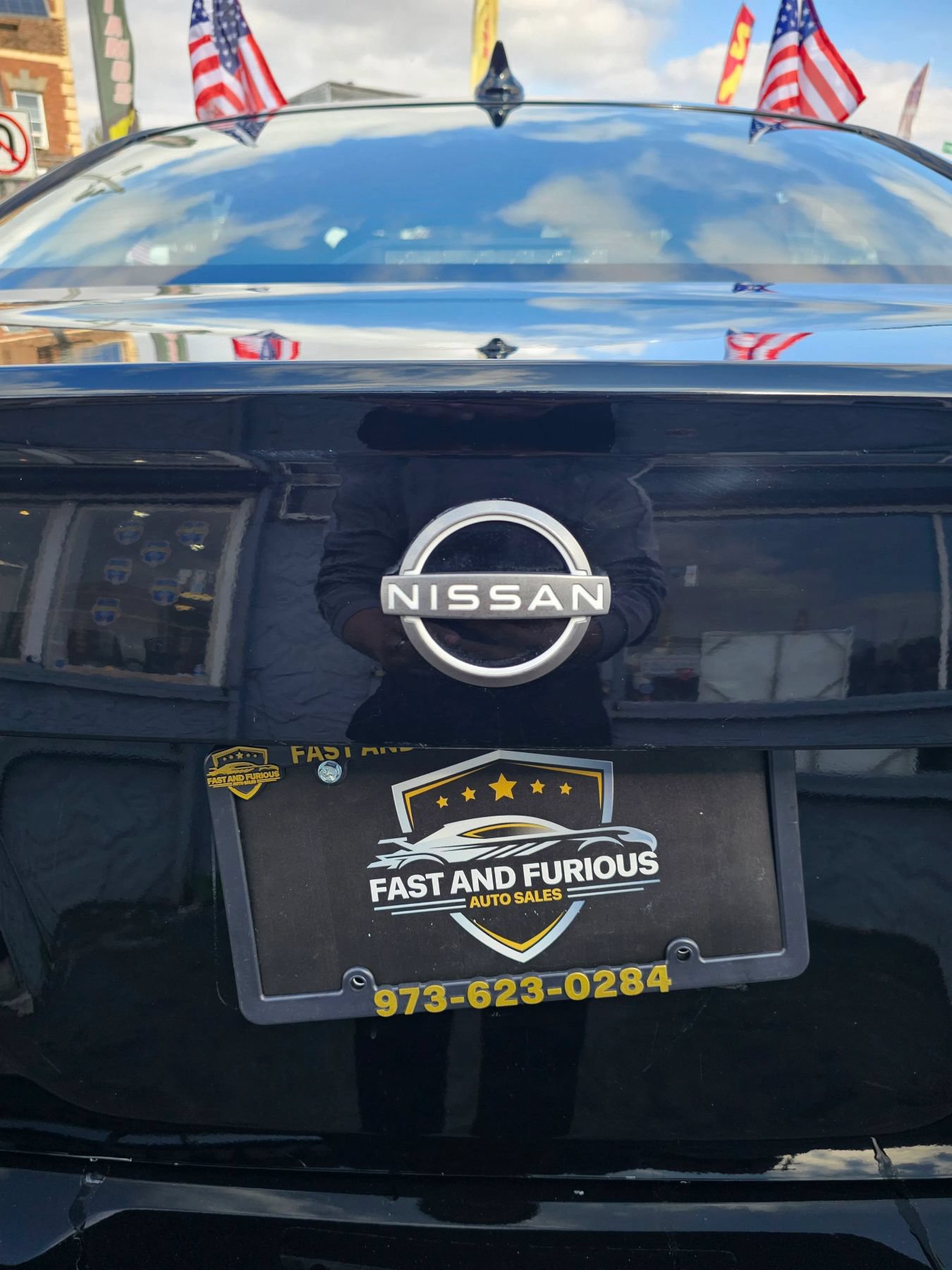 Used 2025 Nissan Versa SV w/ Trunk Package FWD image 27