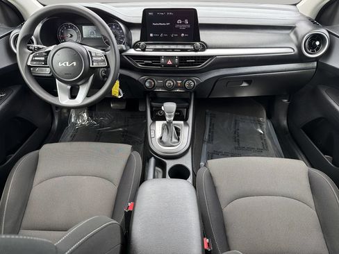 Used 2023 Kia Forte LXS w/ LXS Technology Package FWD image 12