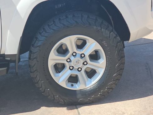 Used 2019 Toyota 4Runner SR5 Premium w/ Wilderness Package AWD/4WD image 39