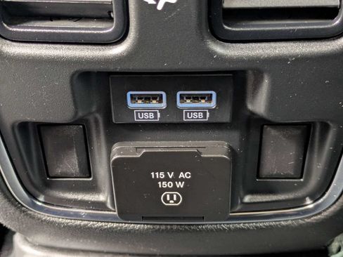 Used 2021 Jeep Grand Cherokee Limited AWD/4WD image 17