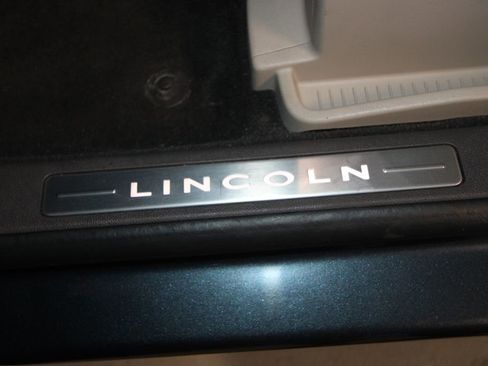 Used 2022 Lincoln Nautilus Reserve w/ Equipment Group 201A AWD/4WD image 7