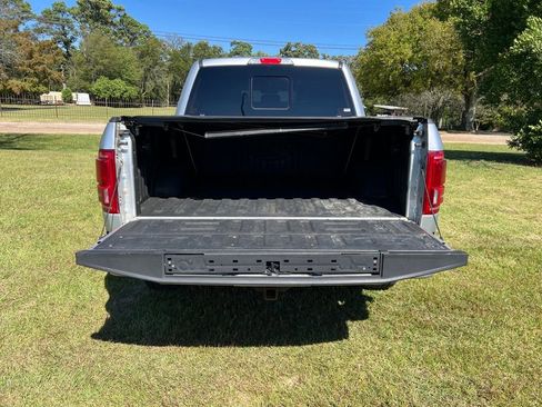 Used 2015 Ford F150 Platinum w/ Equipment Group 701A Luxury image 44