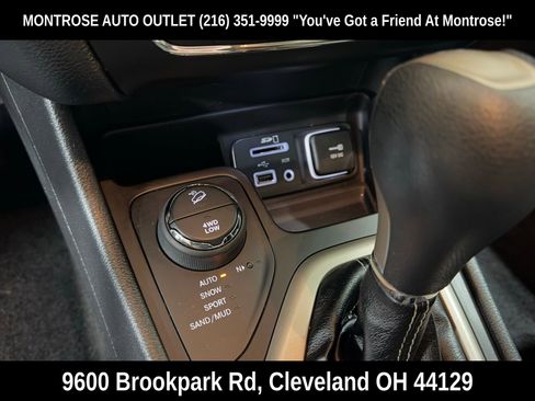 Used 2016 Jeep Cherokee Latitude image 23