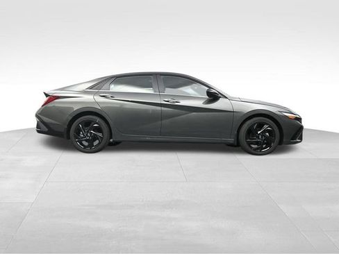 New 2026 Hyundai Elantra SEL Sport Premium FWD image 37