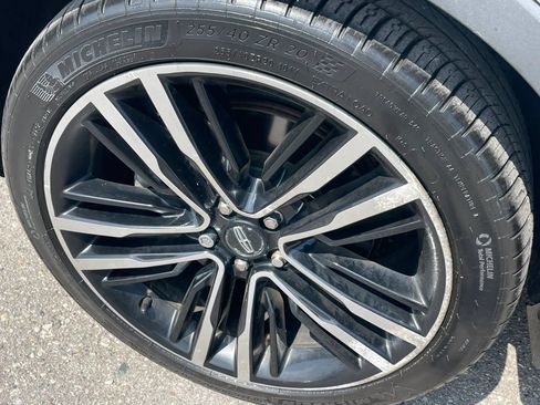 Used 2017 Lincoln MKC Reserve w/ Lincoln MKC Climate Package AWD/4WD image 9