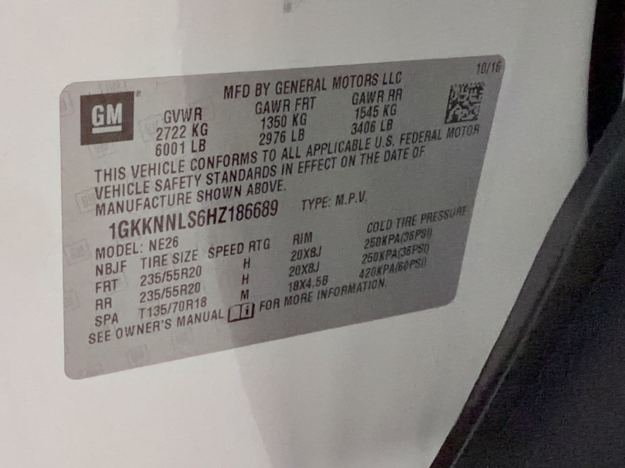 Used 2017 GMC Acadia SLT FWD image 32