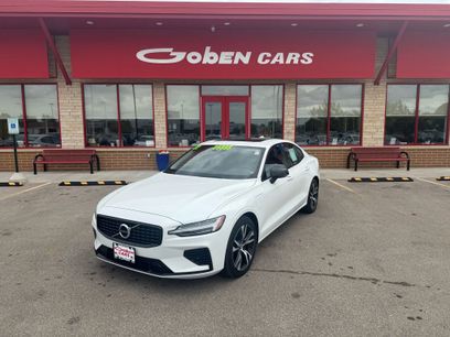 Used 2022 Volvo S60 T8 R-Design Expression