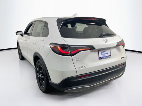 Used 2025 Honda HR-V Sport image 7