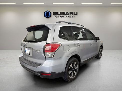 Used 2017 Subaru Forester 2.5i Limited w/ Popular Package #2 image 5