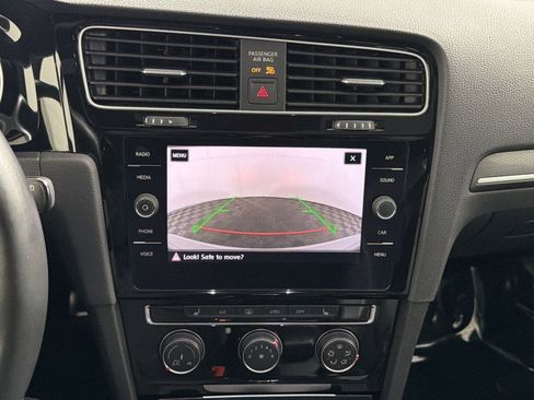 Used 2019 Volkswagen GTI SE image 19