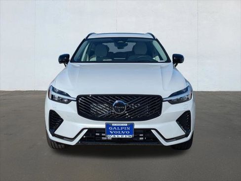 New 2026 Volvo XC60 T8 Ultra w/ Protection Package Premier AWD/4WD image 4