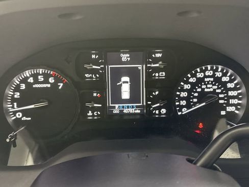 Used 2021 Toyota Tundra SR image 15