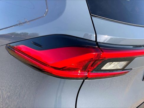 Used 2024 Toyota Grand Highlander AWD image 29