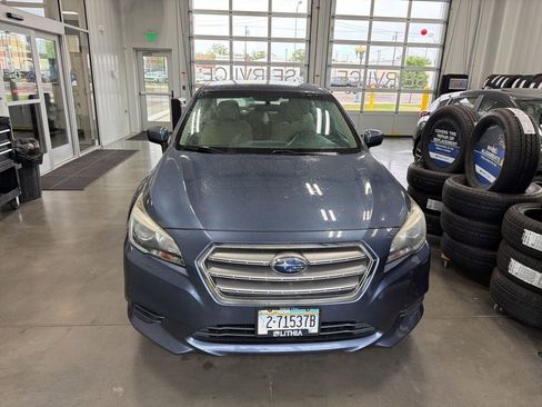 Used 2017 Subaru Legacy 2.5i Premium AWD/4WD image 2
