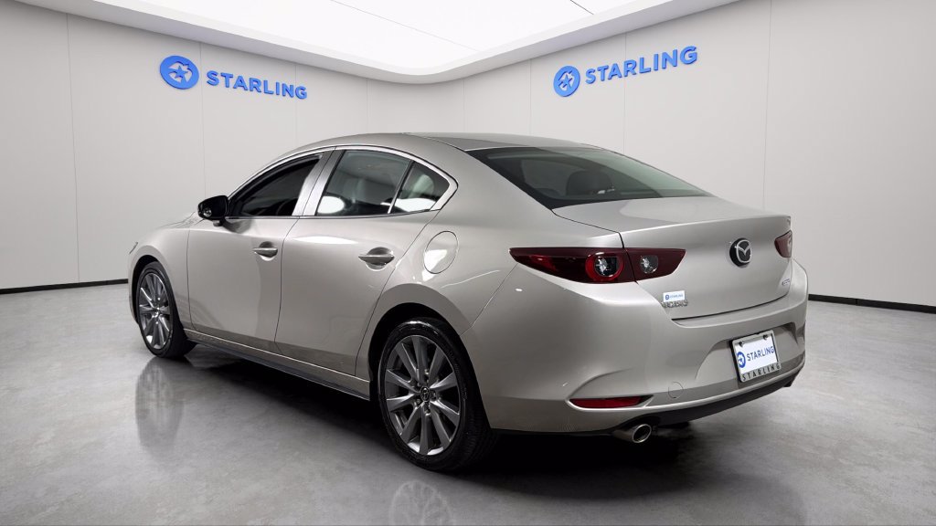 Used 2023 MAZDA MAZDA3 s FWD image 5