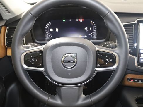 Used 2024 Volvo XC90 B6 Plus w/ Protection Package Premier AWD/4WD image 36