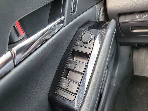 Used 2025 MAZDA CX-30 AWD 2.5 S w/ Preferred Package image 13