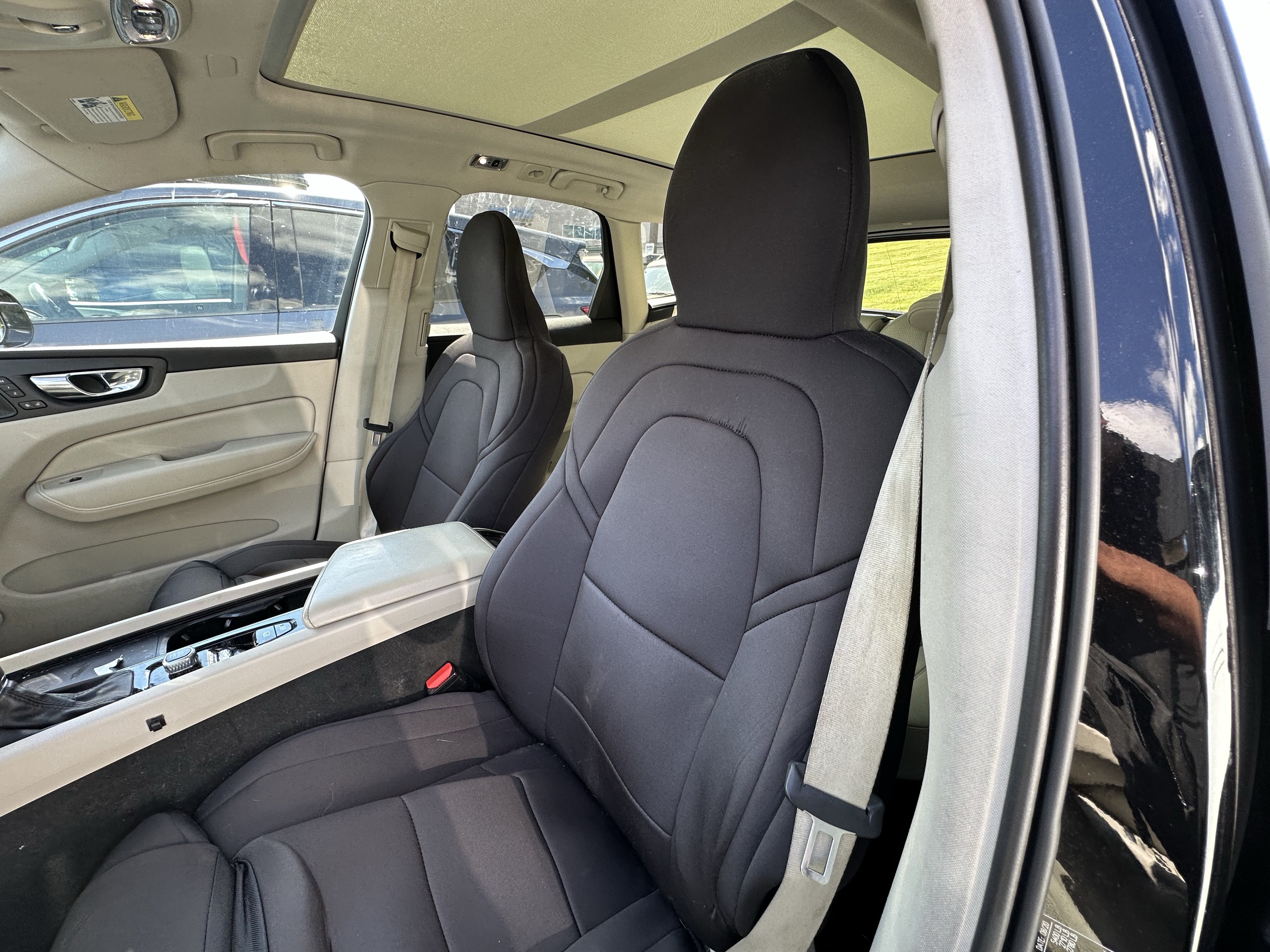 Used 2021 Volvo XC60 T6 Inscription w/ Protection Package Premier AWD/4WD image 17