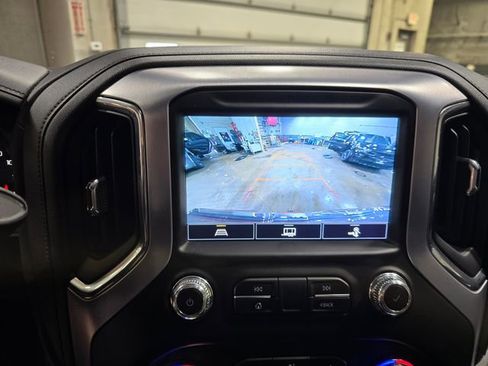Used 2022 GMC Sierra 1500 SLT w/ SLT Premium Package AWD/4WD image 21