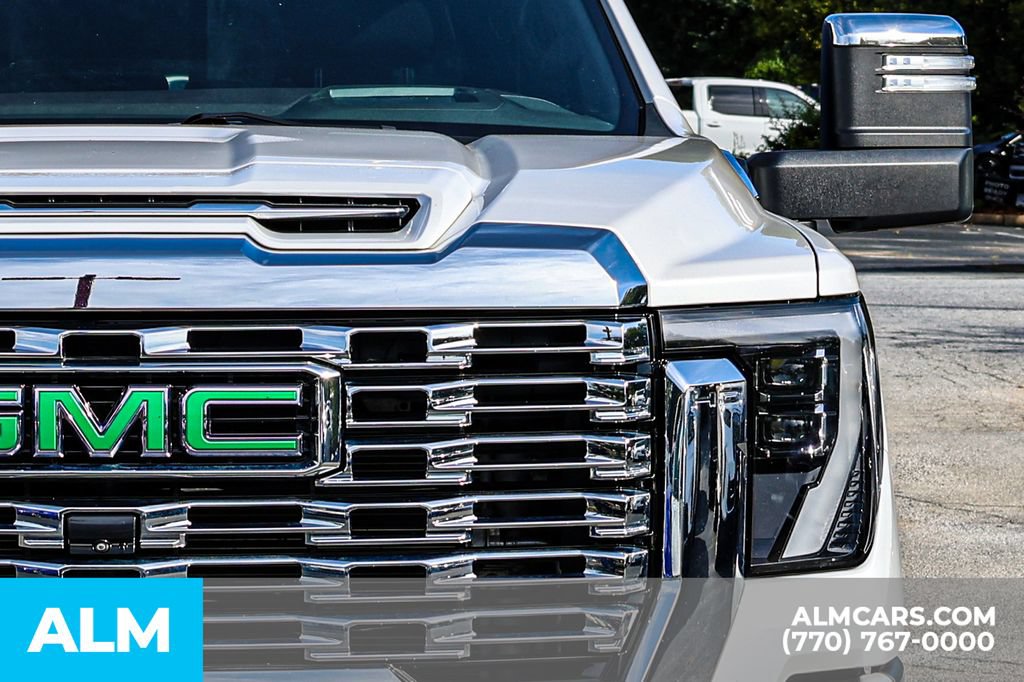 Used 2024 GMC Sierra 3500 Denali w/ Technology Package AWD/4WD image 14