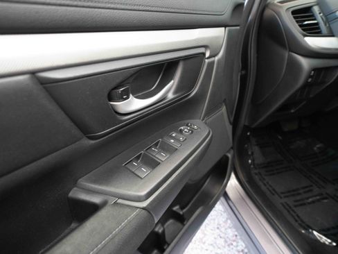 Used 2018 Honda CR-V LX image 7