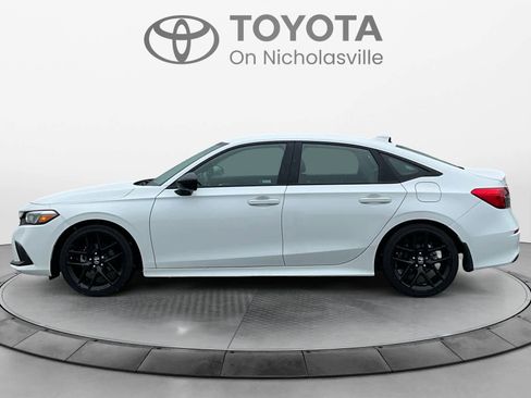 Used 2022 Honda Civic Sport image 3