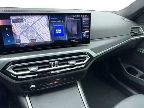 Used 2024 BMW 330i Sedan image 23