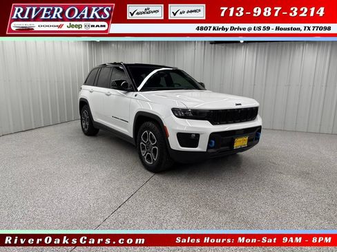 Used 2024 Jeep Grand Cherokee Trailhawk AWD/4WD image 1