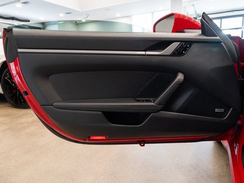 Used 2020 Porsche 911 Carrera S RWD image 21