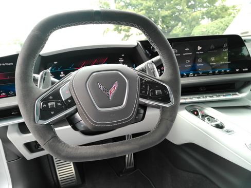Used 2026 Chevrolet Corvette Stingray Premium Cpe w/ Z51 Performance Package RWD image 14