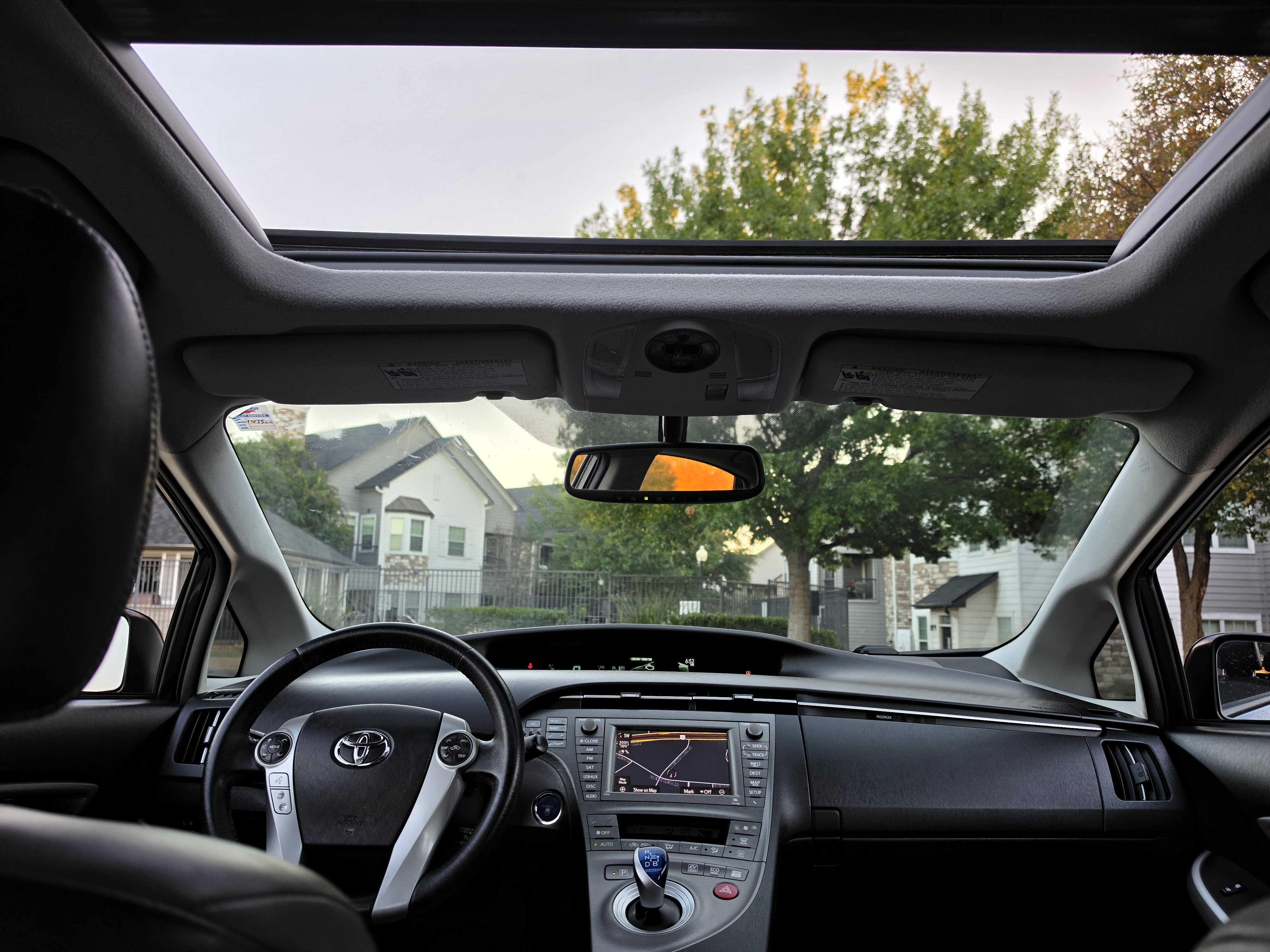 Used 2013 Toyota Prius Four w/ Deluxe Solar Roof Pkg FWD image 28