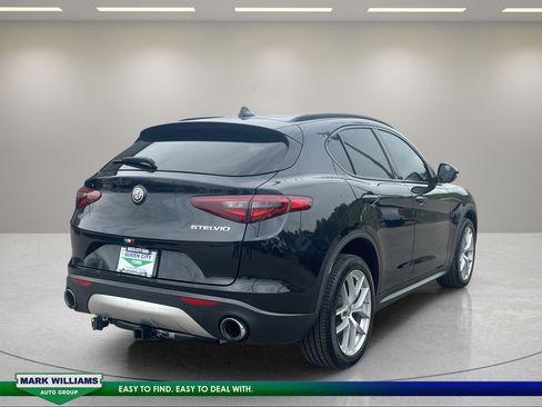 Used 2018 Alfa Romeo Stelvio Ti Sport AWD/4WD image 3