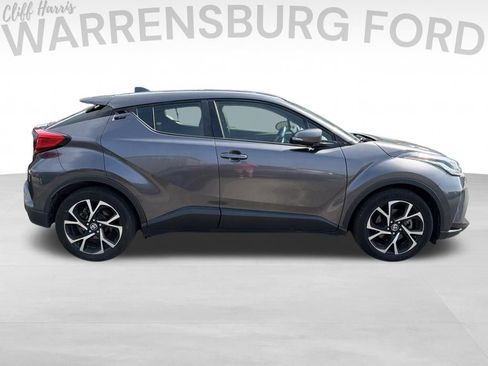 Used 2021 Toyota C-HR XLE FWD image 8