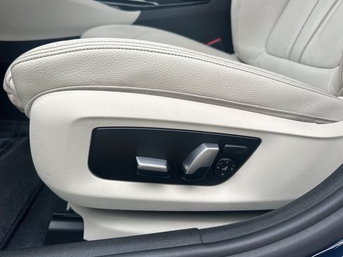 Used 2018 BMW 530e RWD image 14
