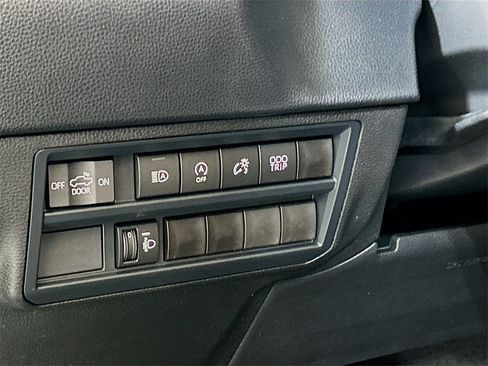 New 2026 Toyota Tundra SR image 11