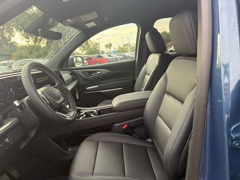 New 2026 Chevrolet Traverse LT w/ Midnight/Sport Edition FWD image 21