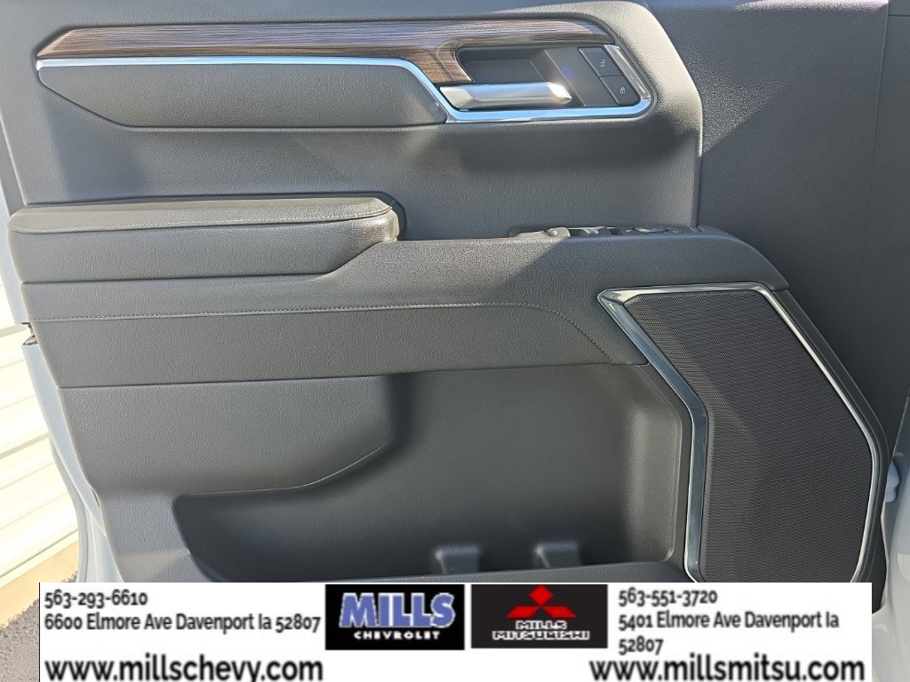 Used 2024 Chevrolet Silverado 1500 LT AWD/4WD image 16