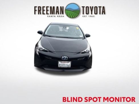 Used 2018 Toyota Prius Two w/ Prius Two Safety Plus Package FWD image 3