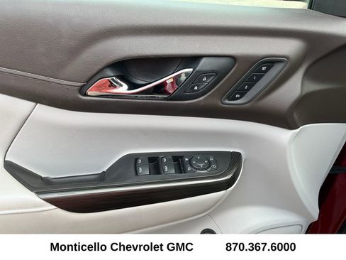 Used 2020 GMC Acadia SLT w/ Premium Package image 11