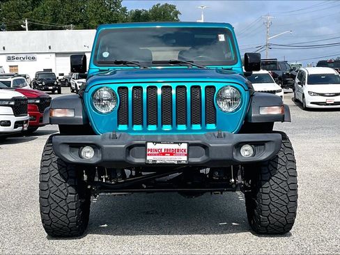 Used 2020 Jeep Wrangler Sport AWD/4WD image 2