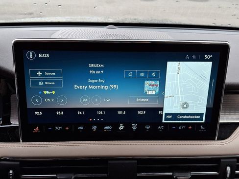 Used 2023 Lincoln Corsair AWD image 16