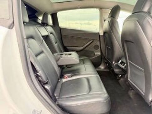 Used 2021 Tesla Model Y 2WD image 18