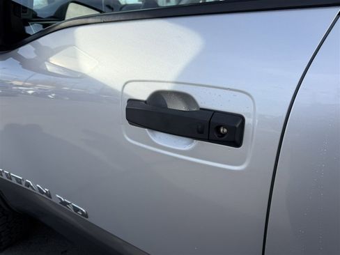 Used 2019 Nissan Titan PRO-4X w/ Pro-4x Convenience Package image 23